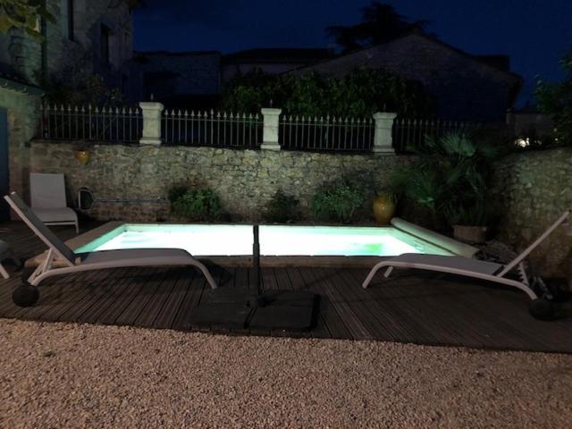Maison De Plain Pied Pour 4 Pers Piscine Lussan Lussan  Exteriör bild
